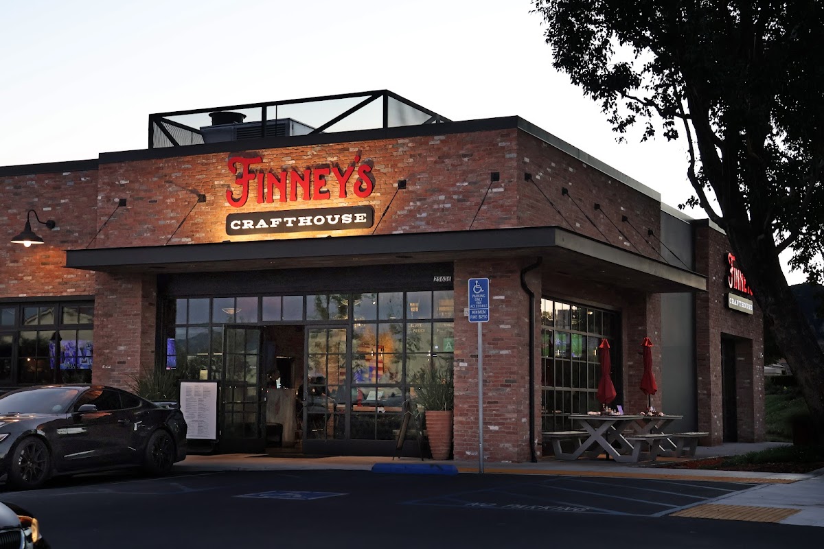 Finney's Crafthouse - Stevenson Ranch