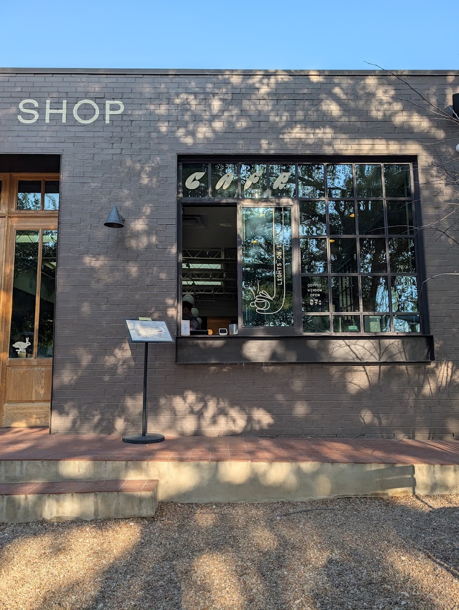 First Light Cafe