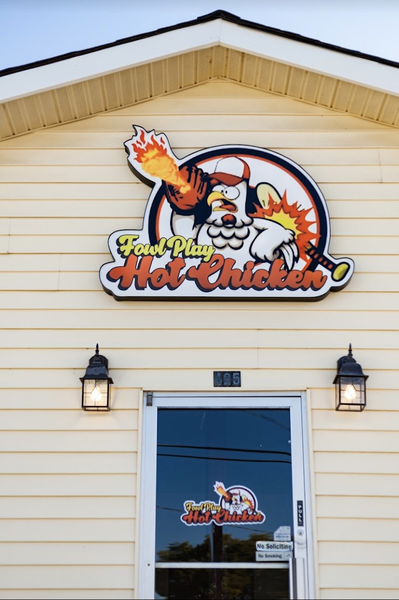 Fowl Play Hot Chicken