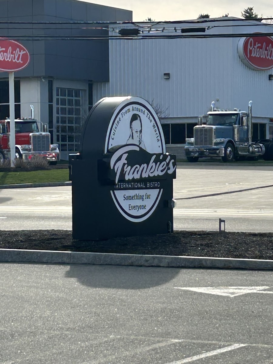 Frankie's Bistro & Pub