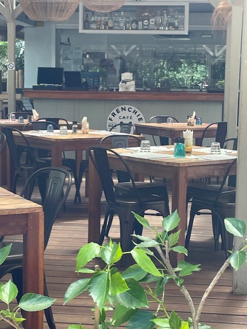 Frenchie Café