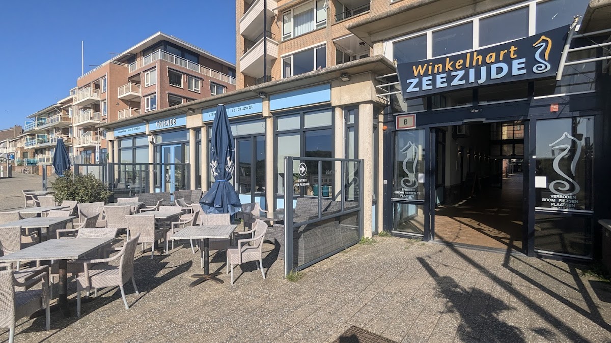 Friends 2225 Bk Katwijk Aan Zee