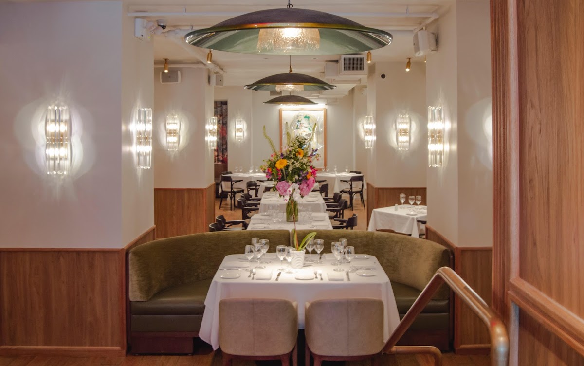 Gabriel's Bar & Restaurant