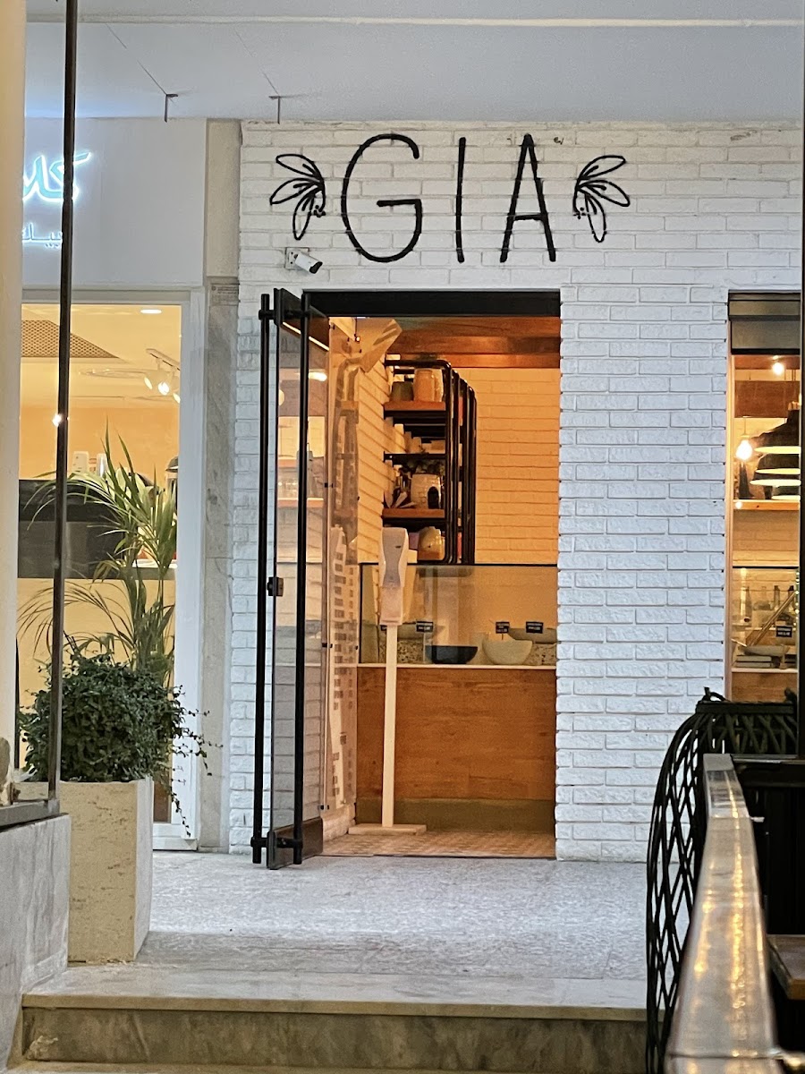 Gia - Salmiya