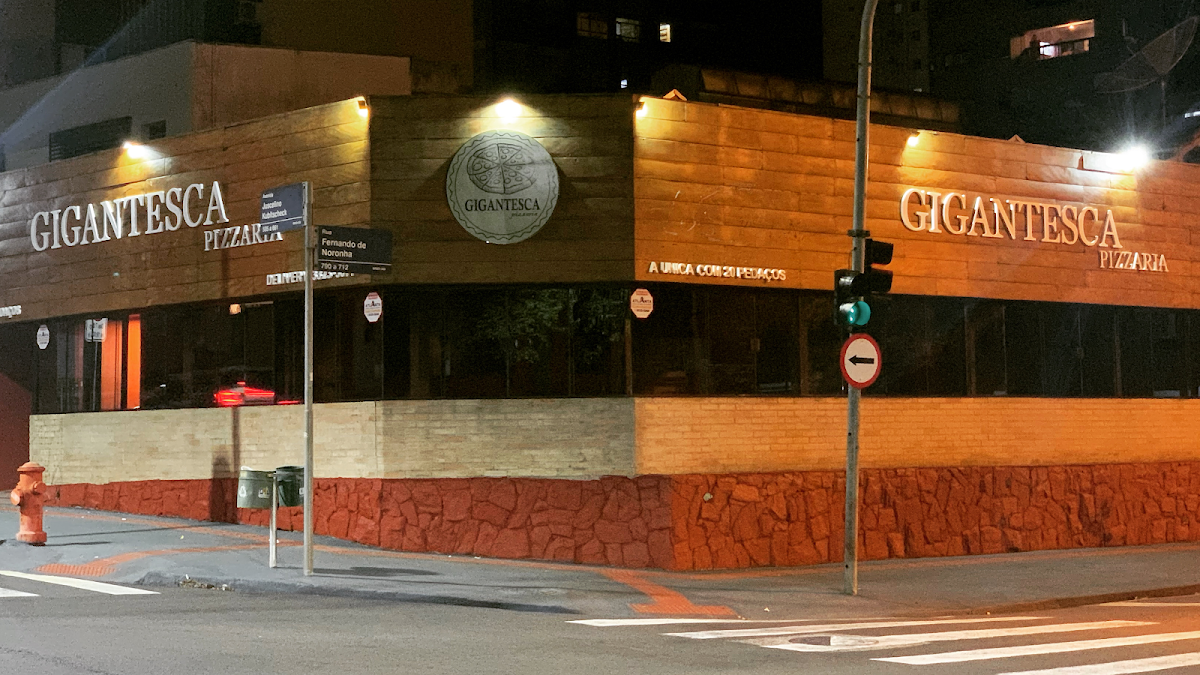 Gigantesca Pizzaria