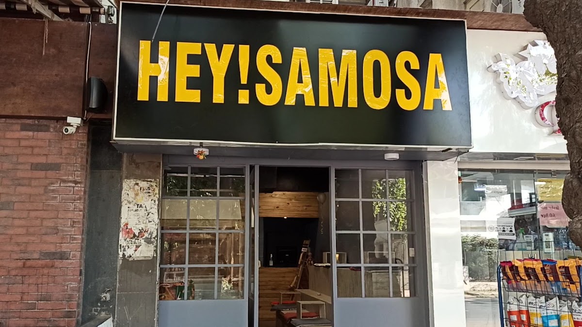 Gita Samosa Center