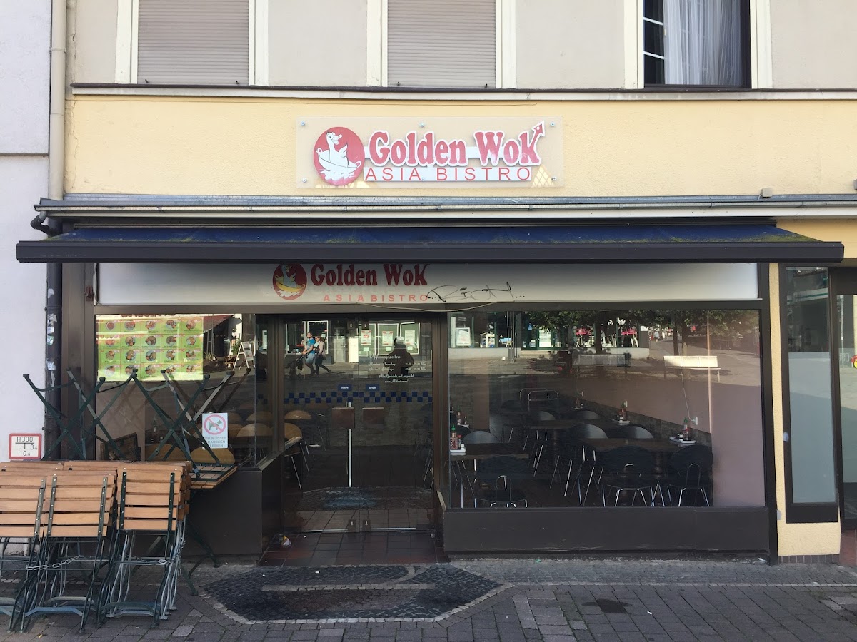 Golden Wok Asia Bistro