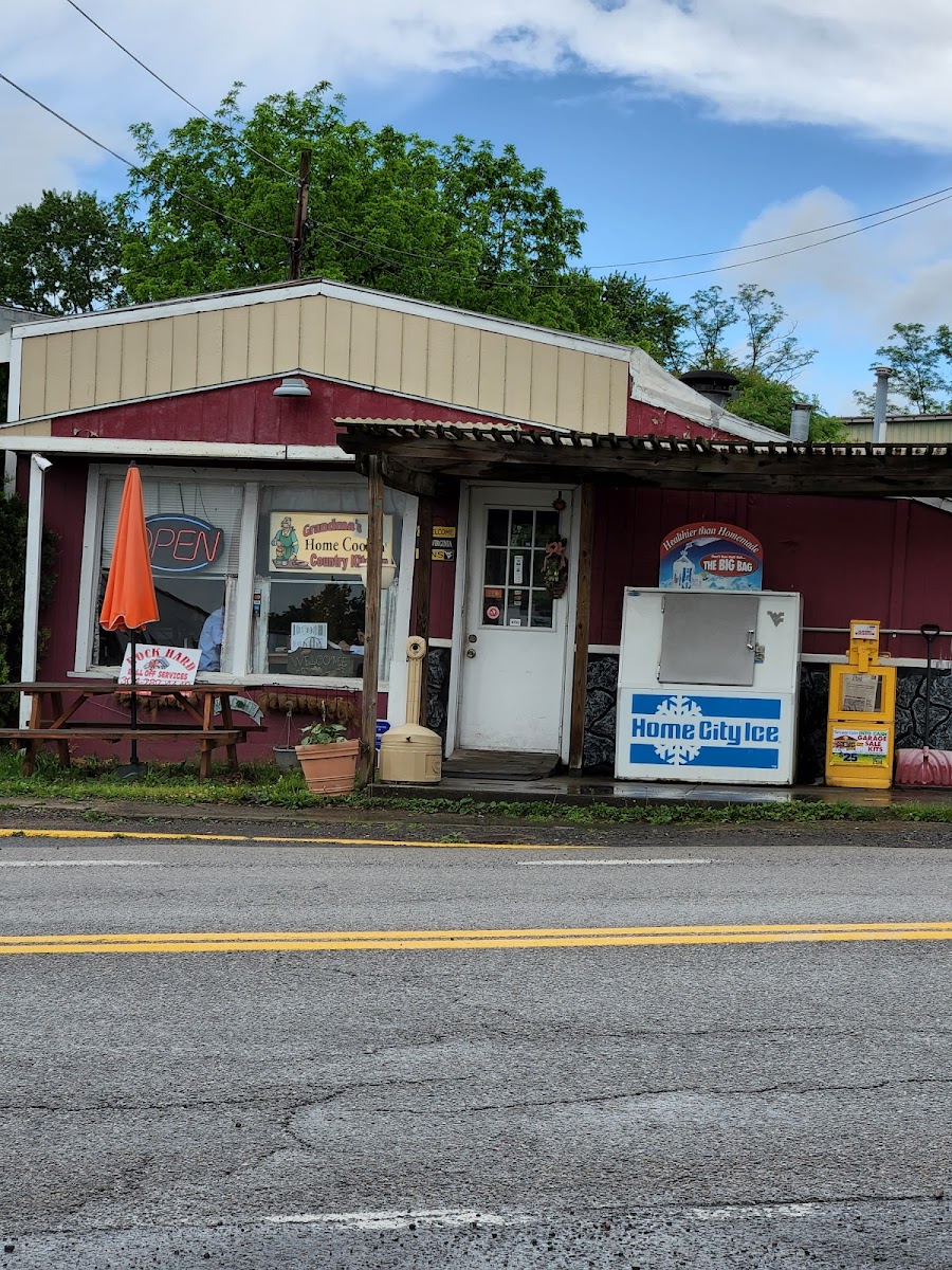 Grandma's Country Kitchen