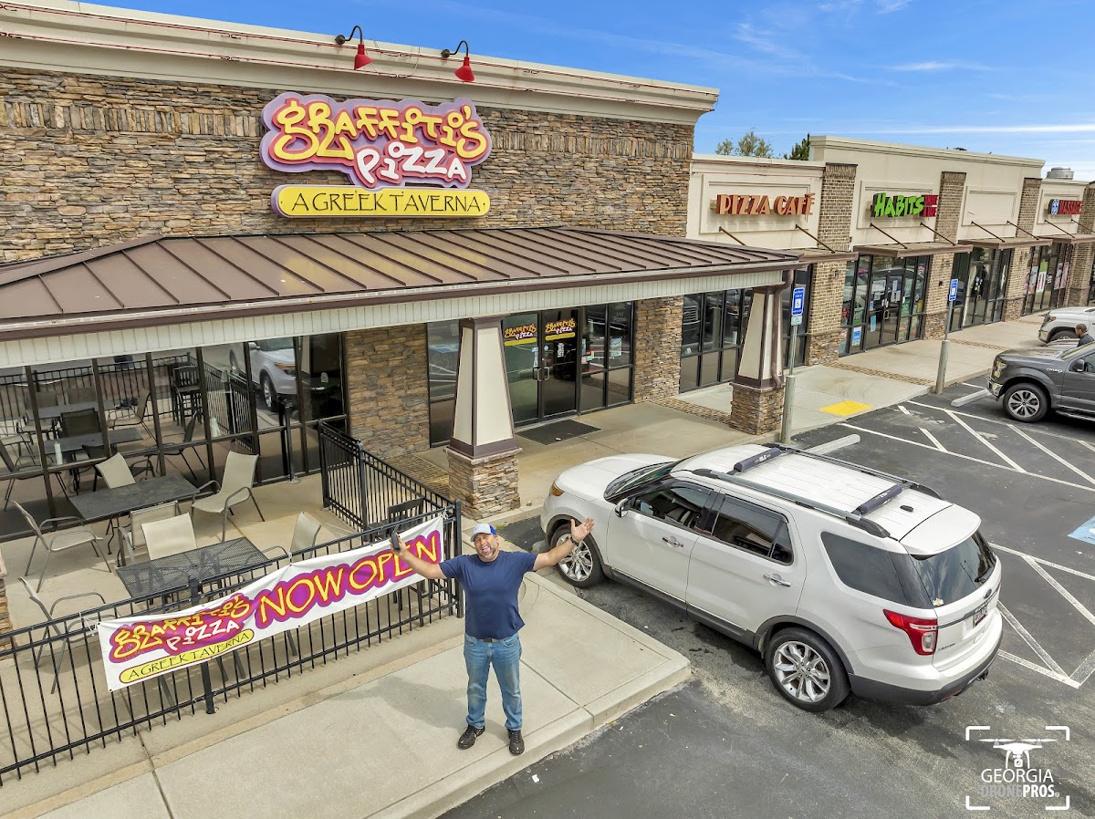 Graph Pizza - Hot Wings & Gyros