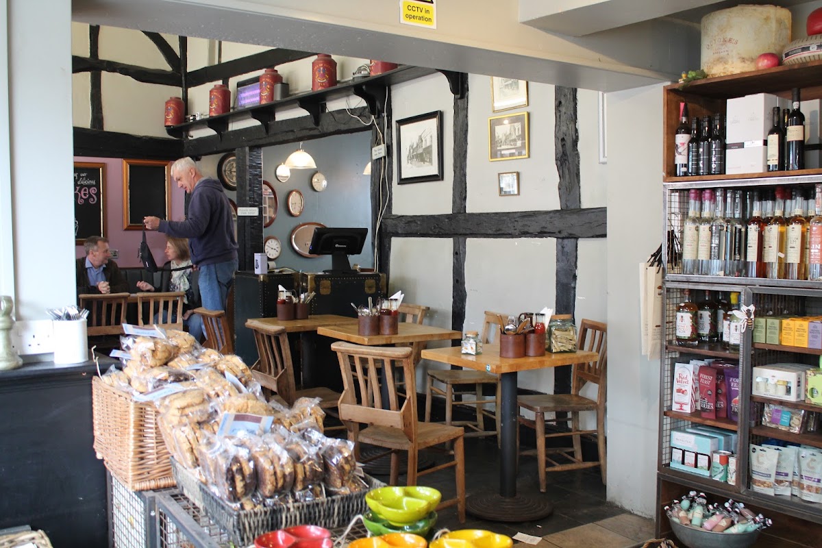 Halsey's Deli & Eatery