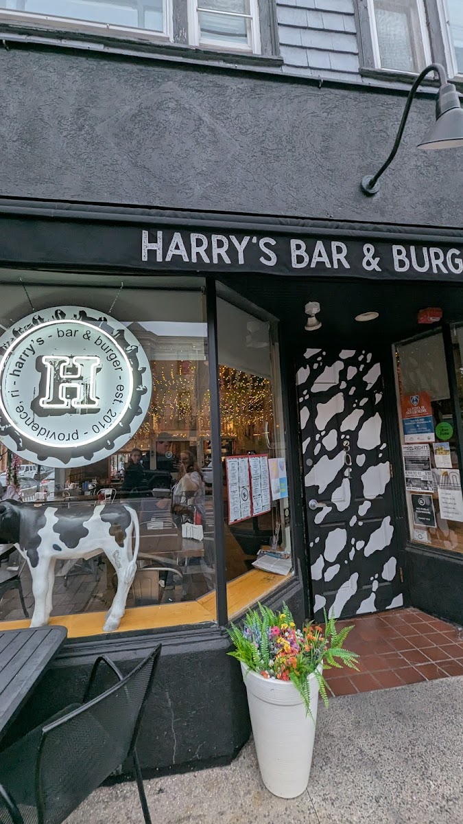 Harry's On The Hill