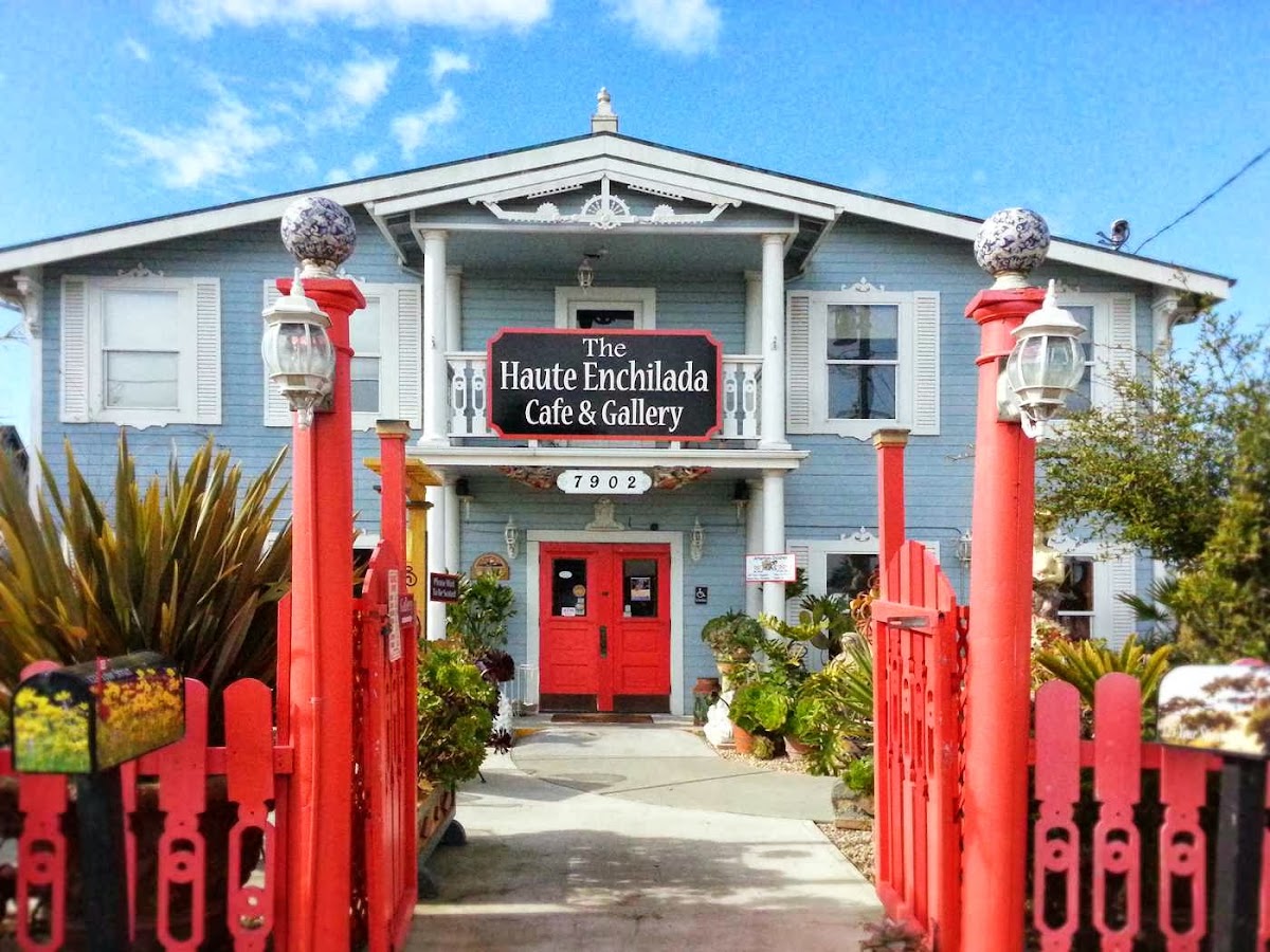Haute Enchilada Café, Gallery & Social Club