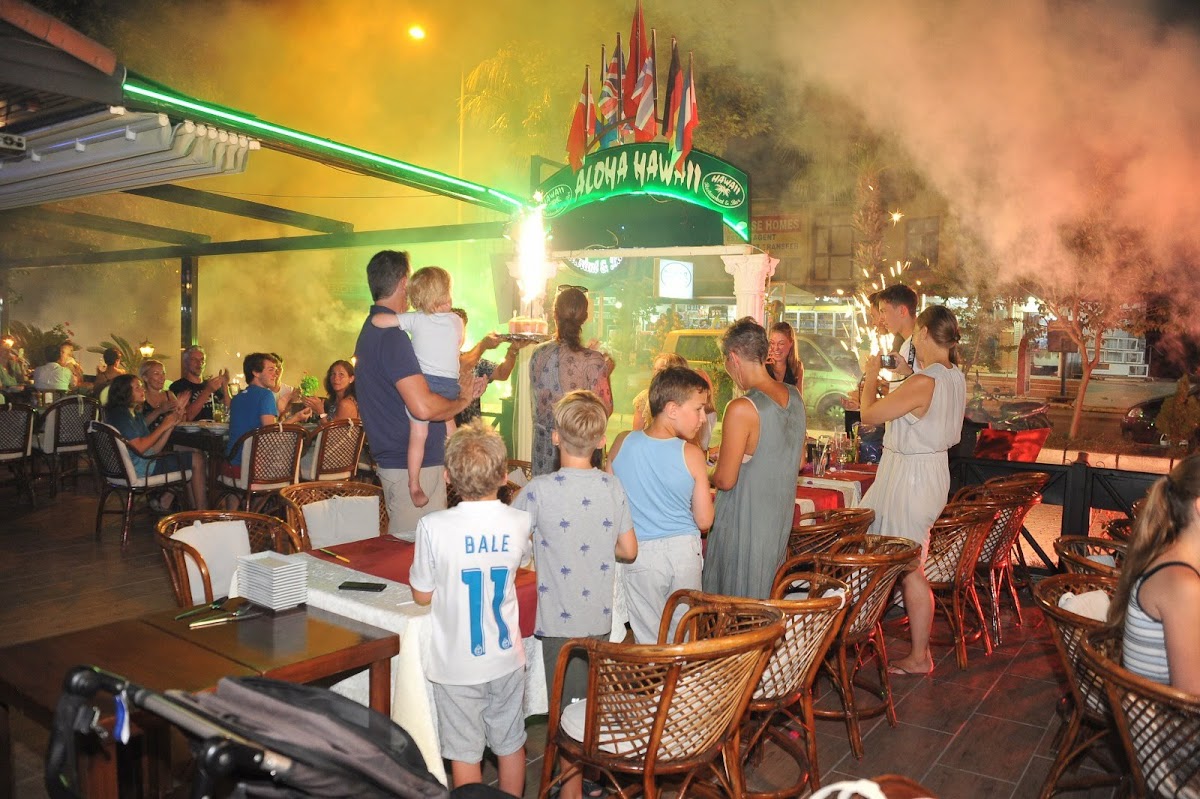 Hawaii Restaurant & Karaoke Bar