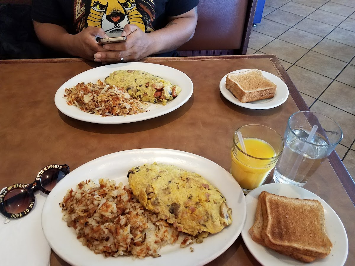 hearty-cafe-pancake-house/8138-albums-7.jpg