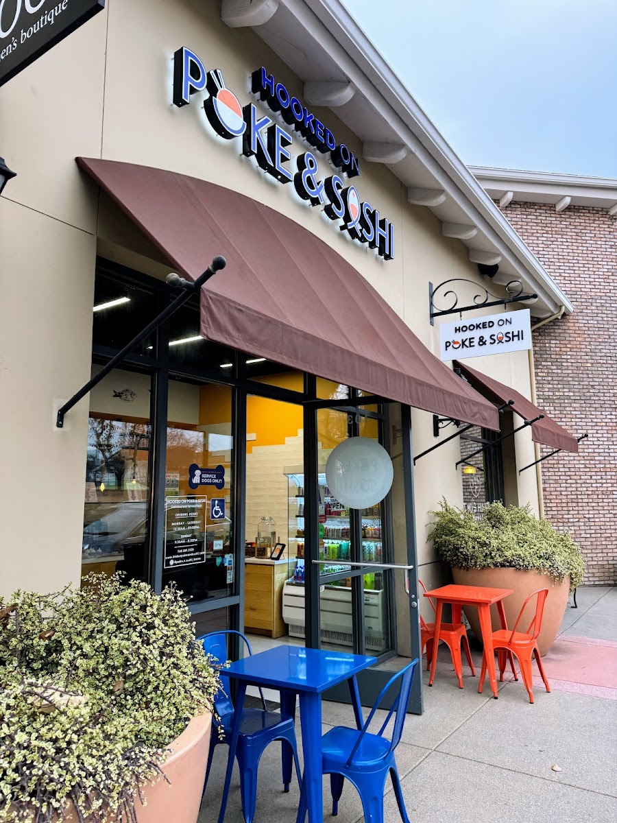 Hooked On Poke & Sushi (Bressi Ranch)