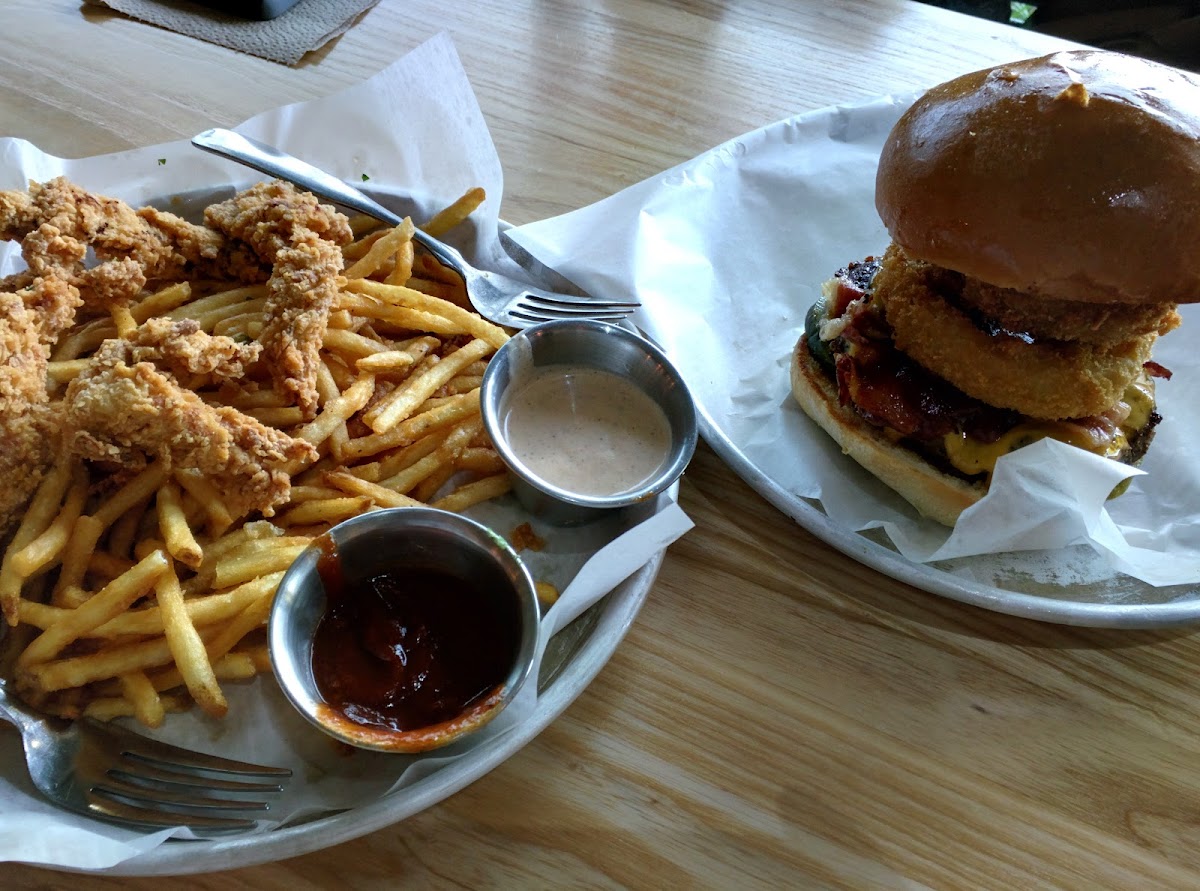 hopdoddy-burger-bar/15208-albums-9.jpg
