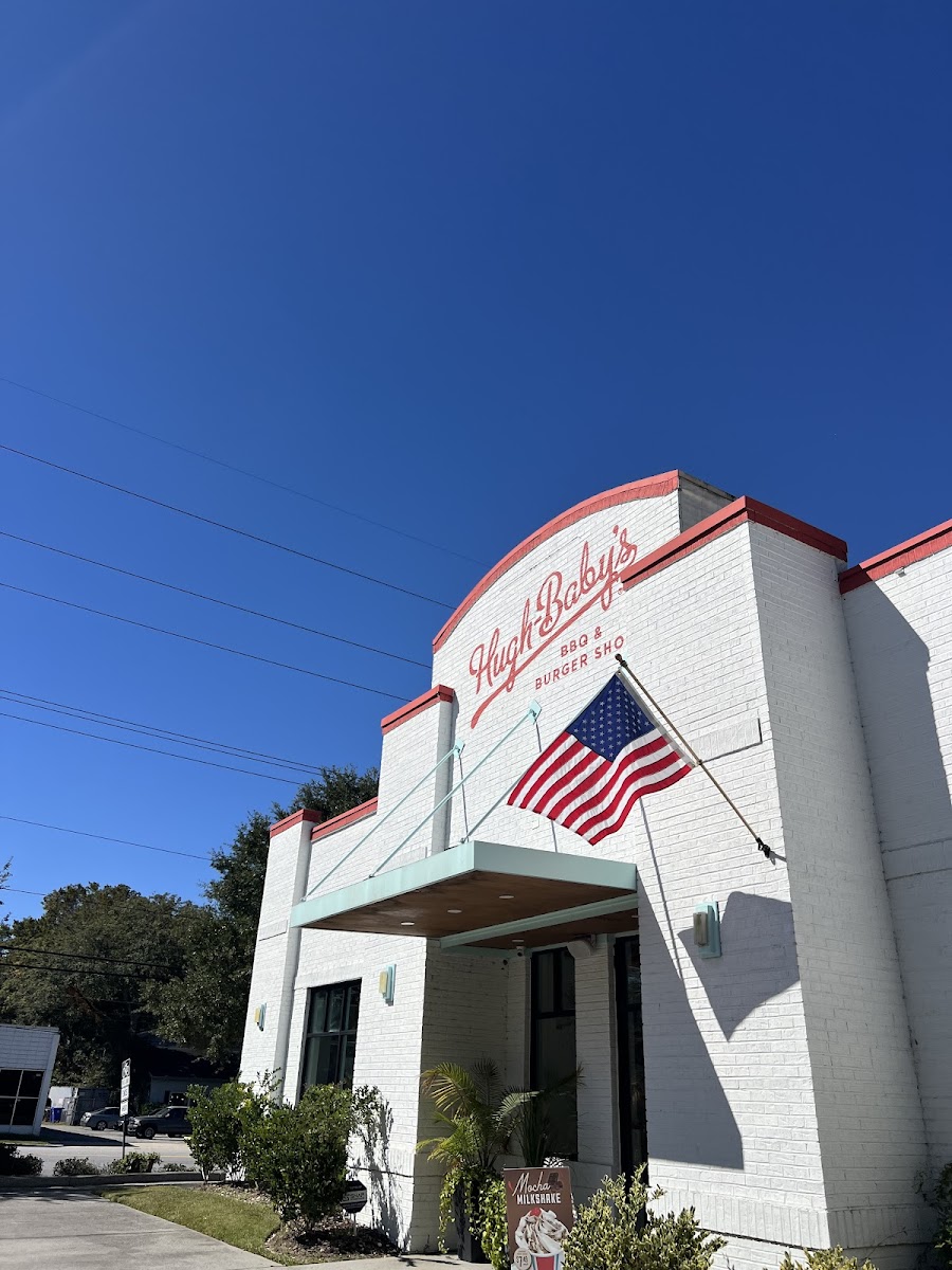 Hugh-Baby's Bbq & Burger Shop