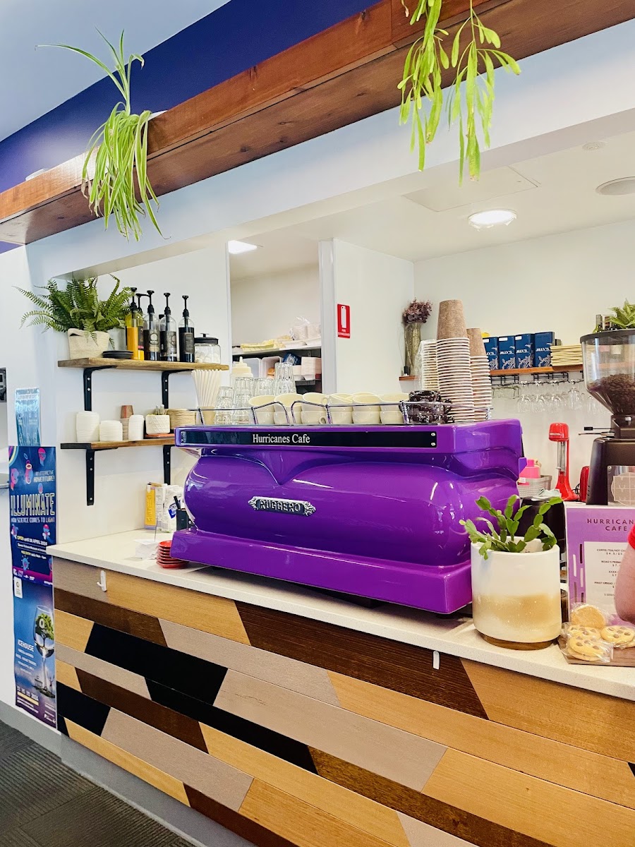 Hurricanes Cafe