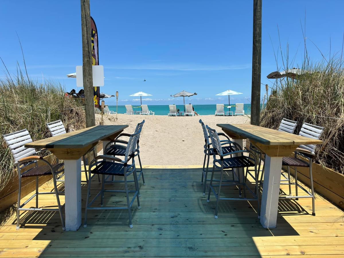 Island Beach Bar And Restaurant