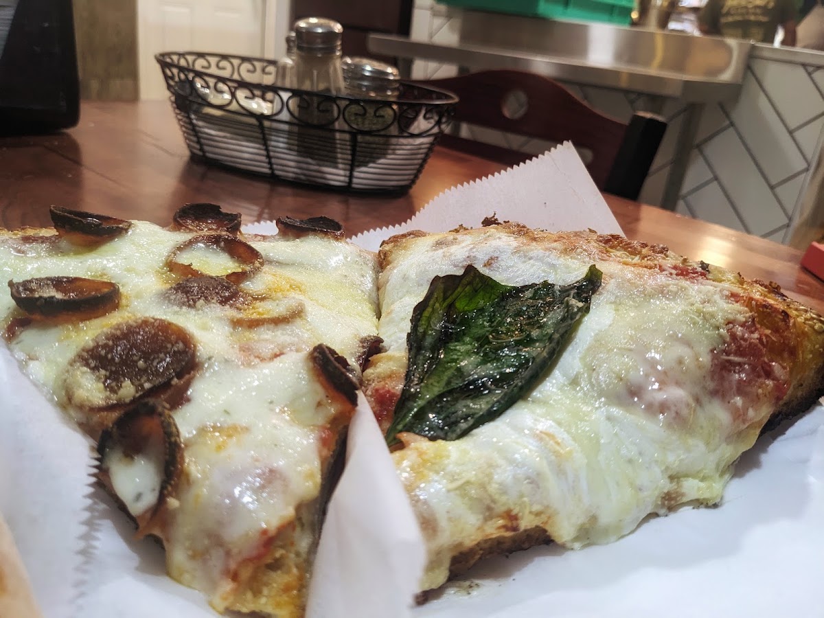 joe-sals-pizzeria-fort-greene/36060-albums-9.jpg