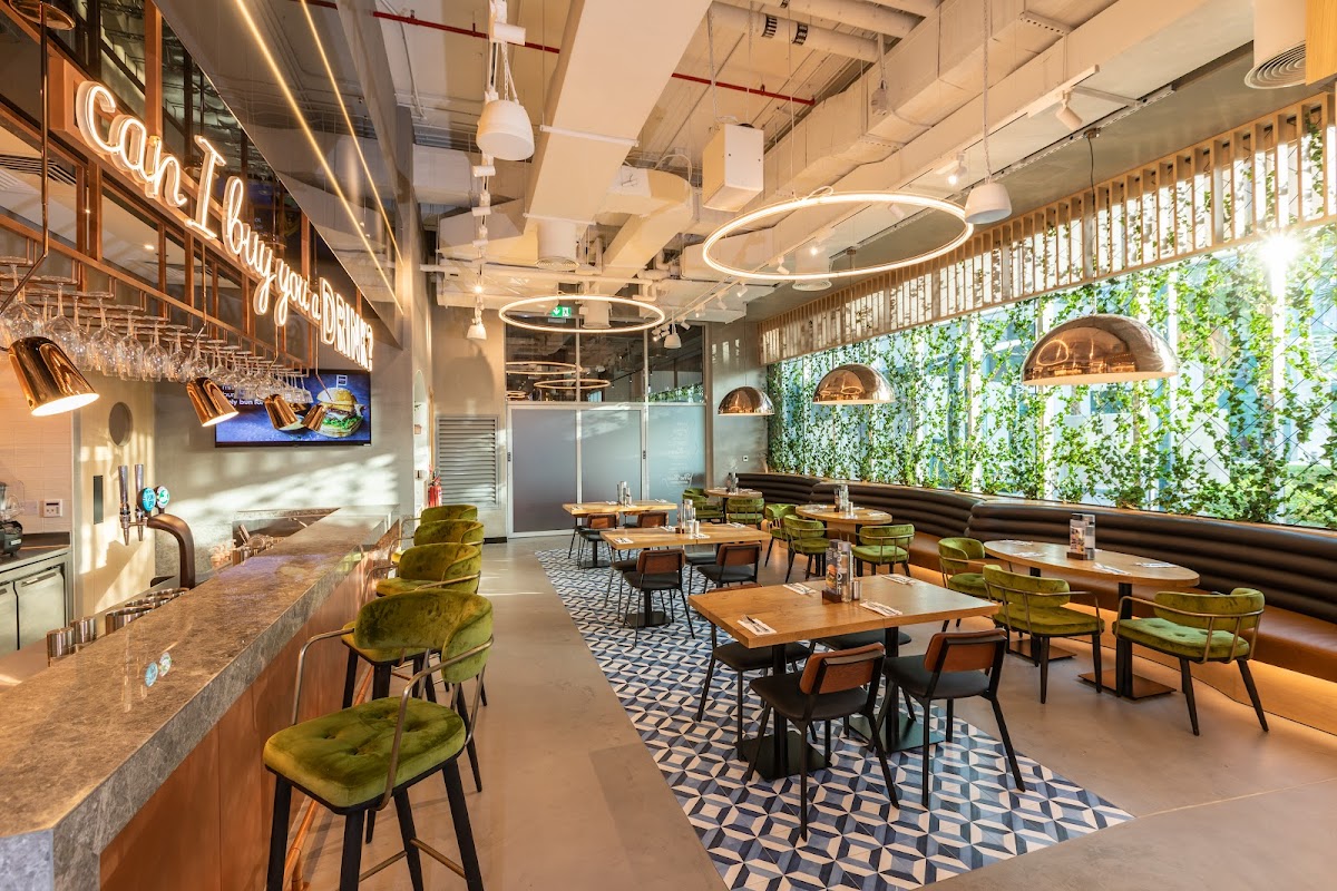 Jones The Grocer, Dso (Radisson Red, Silicon Oasis)