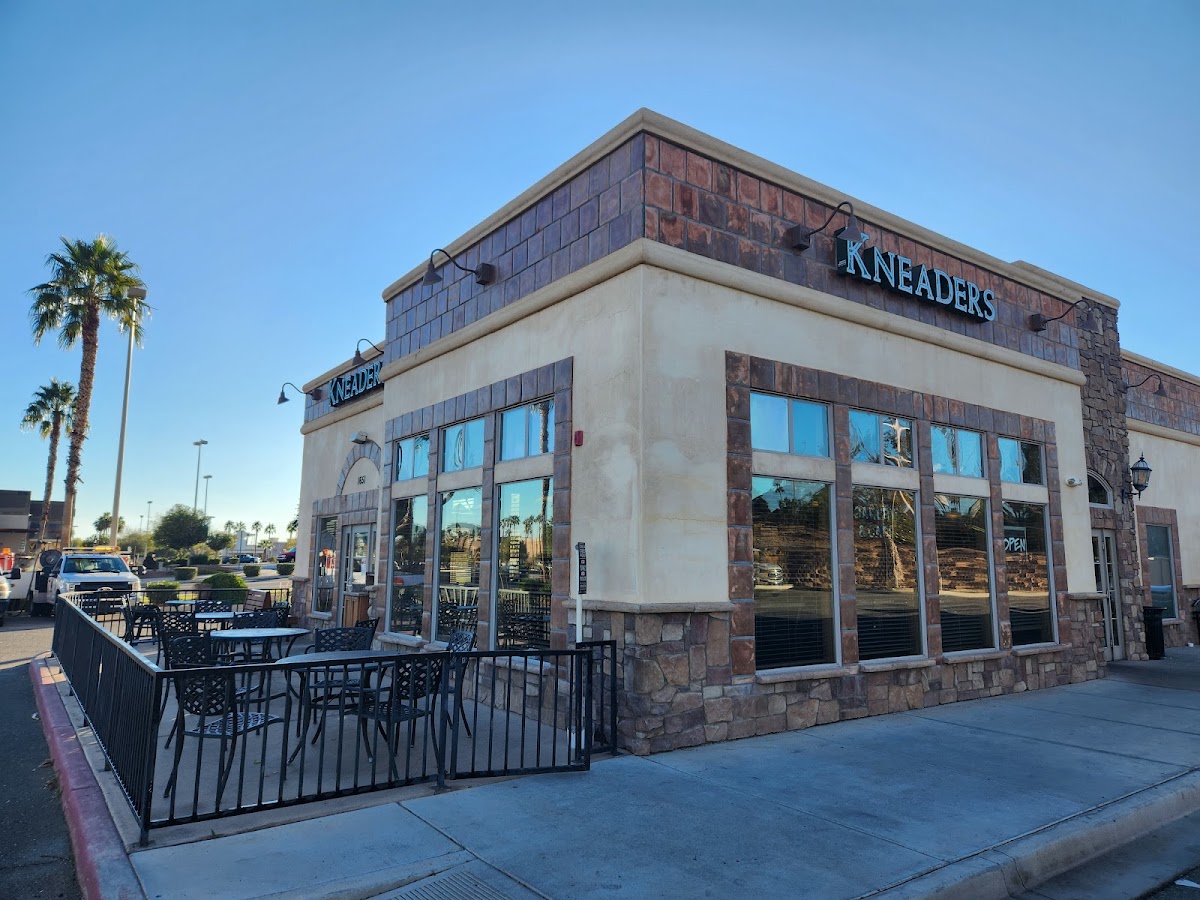 Kneaders Bakery & Cafe Yuma