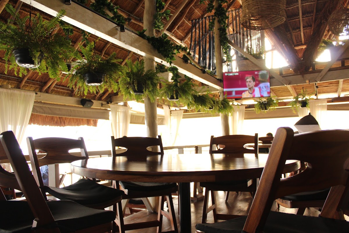 Krudo Raw Bar & Grill