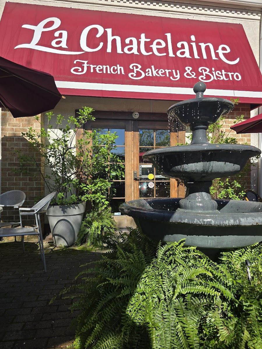 La Chatelaine French Bakery And Bistro Worthington