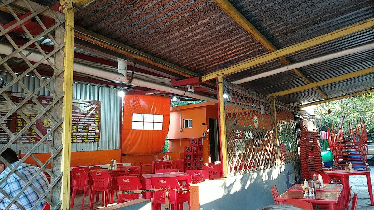 La Chona Burger