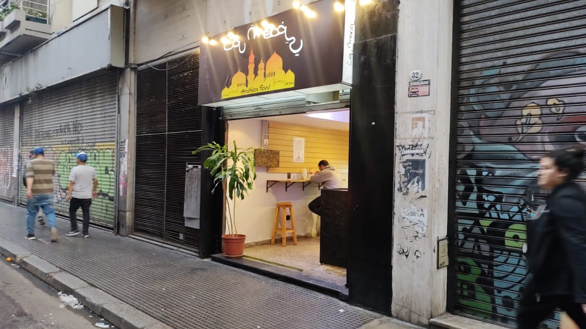 La Meca Shawarma Comida Árabes Catering