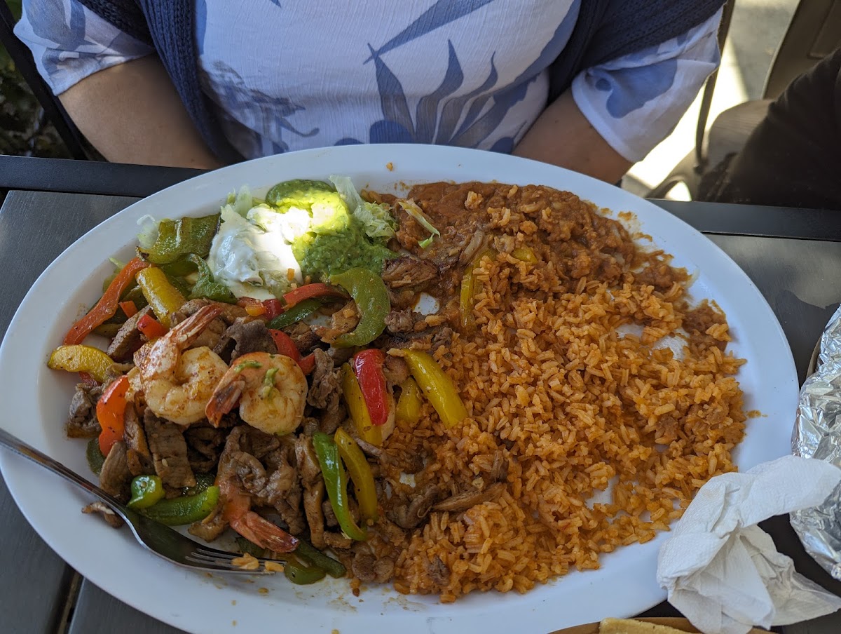 la-parrilla-taqueria/8261-albums-4.jpg