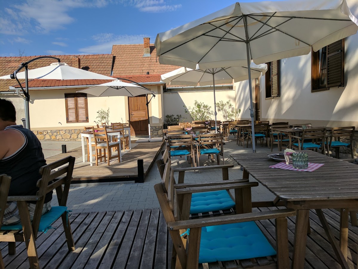 La Piazza