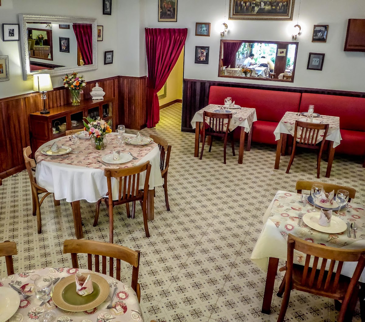 La Terrasse French Bistro