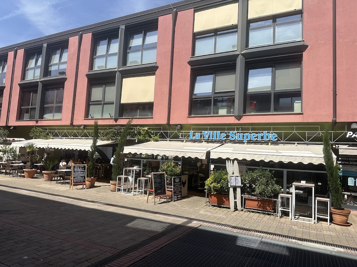 La Ville Superbe