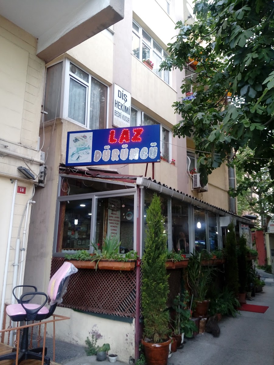Laz Dürümcü Kebap, Balık, Kahvaltı Yöresel Lezzetler(Otopark Mevcuttur)