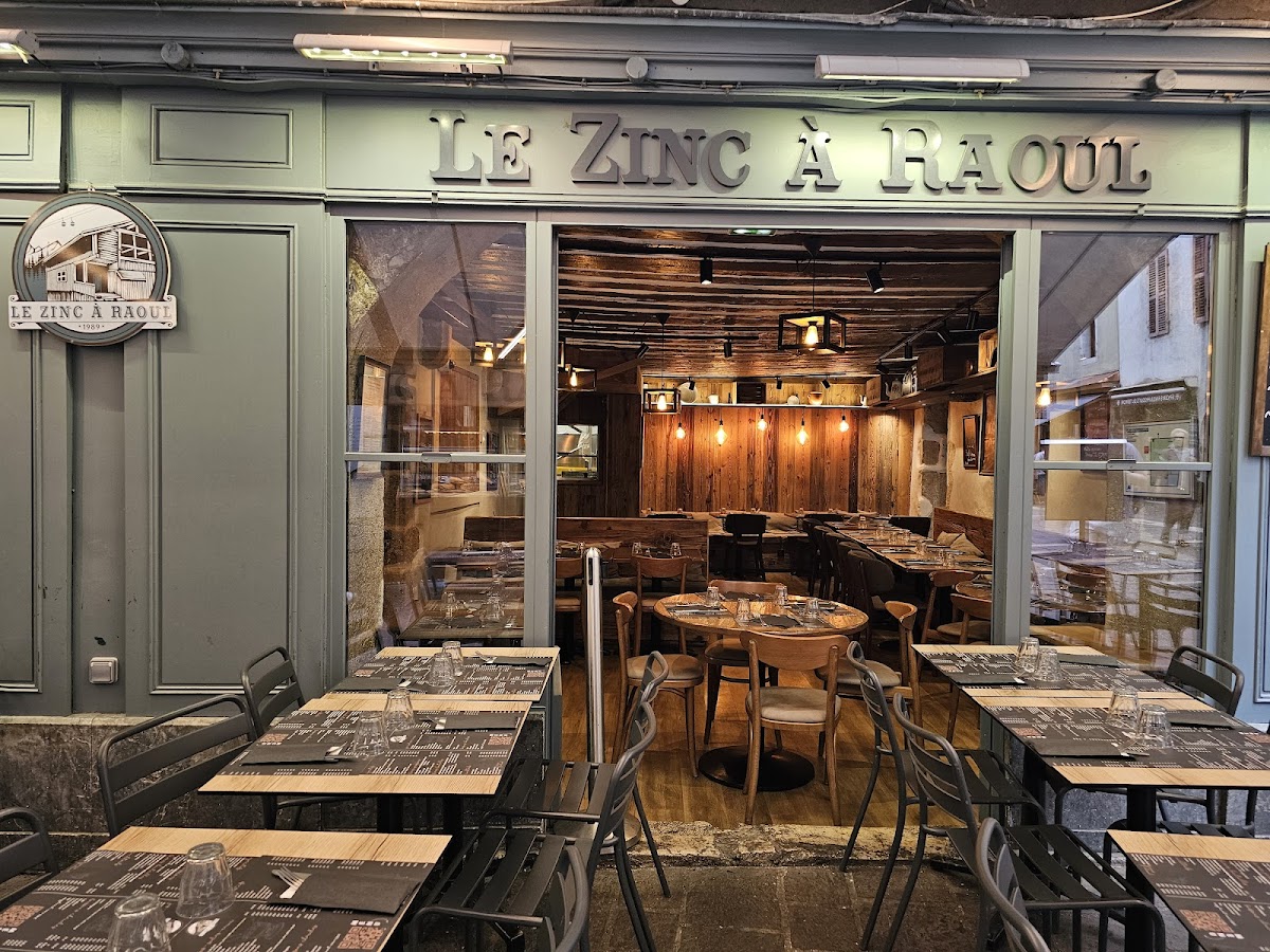 Le Zinc À Raoul (Restaurant Savoyard)