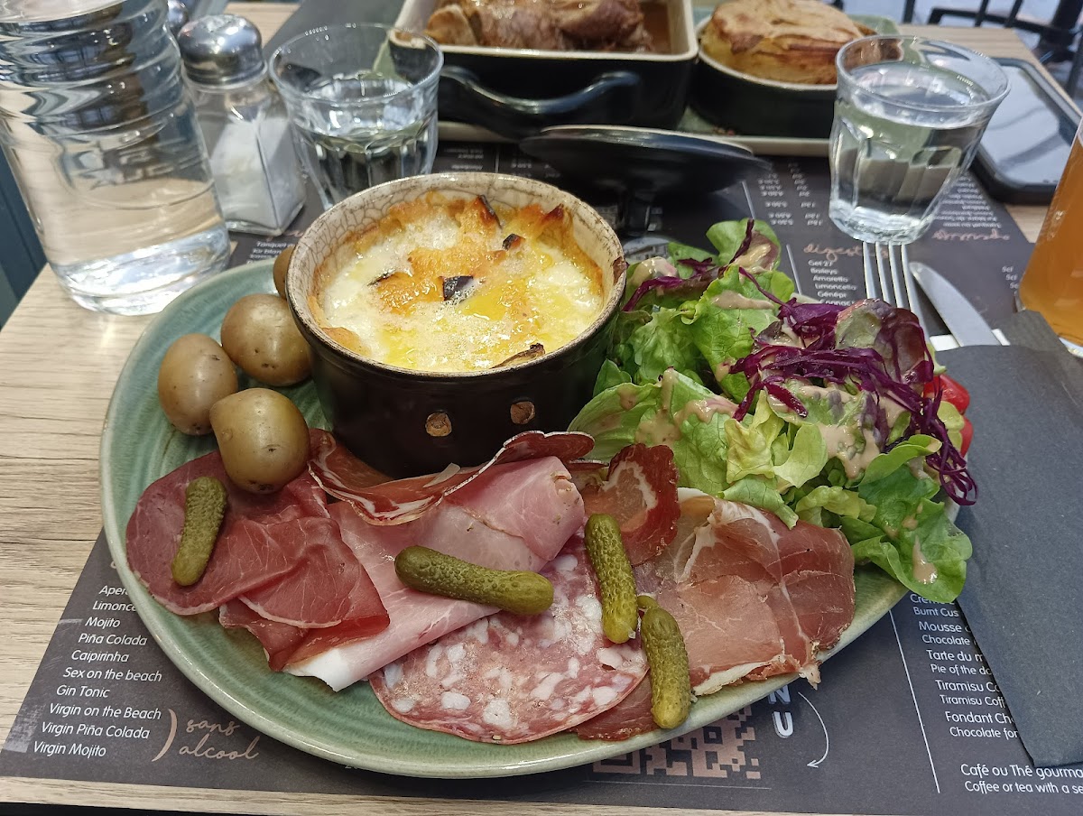 le-zinc-a-raoul-restaurant-savoyard/21945-albums-5.jpg