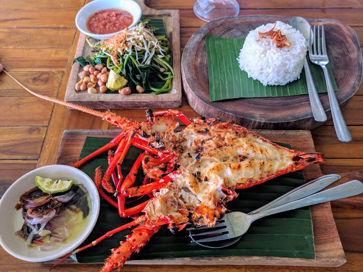 Lesehan Yani - Pantai Lebih