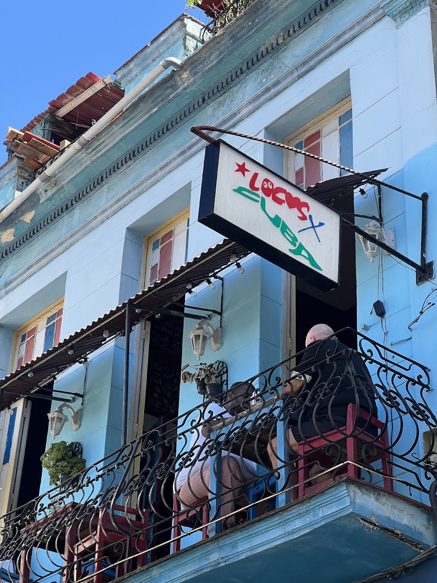 Locos Por Cuba Bar Restaurant