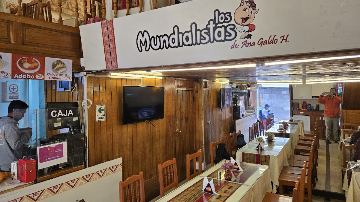 Los Mundialistas Chicharrones