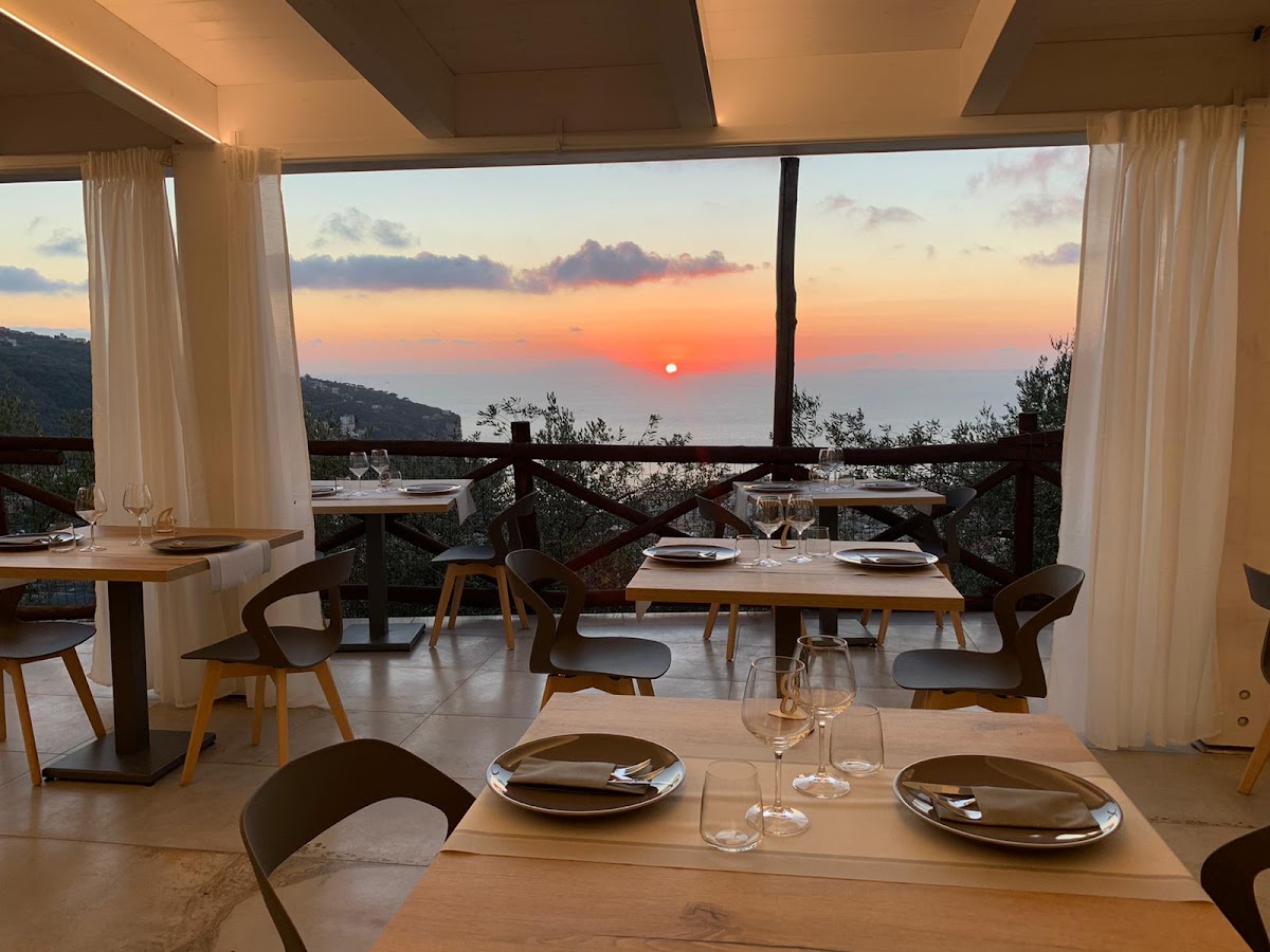 L'uliveto Sea View Restaurant