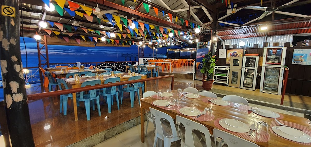 Luz Kinilaw Inihaw Place