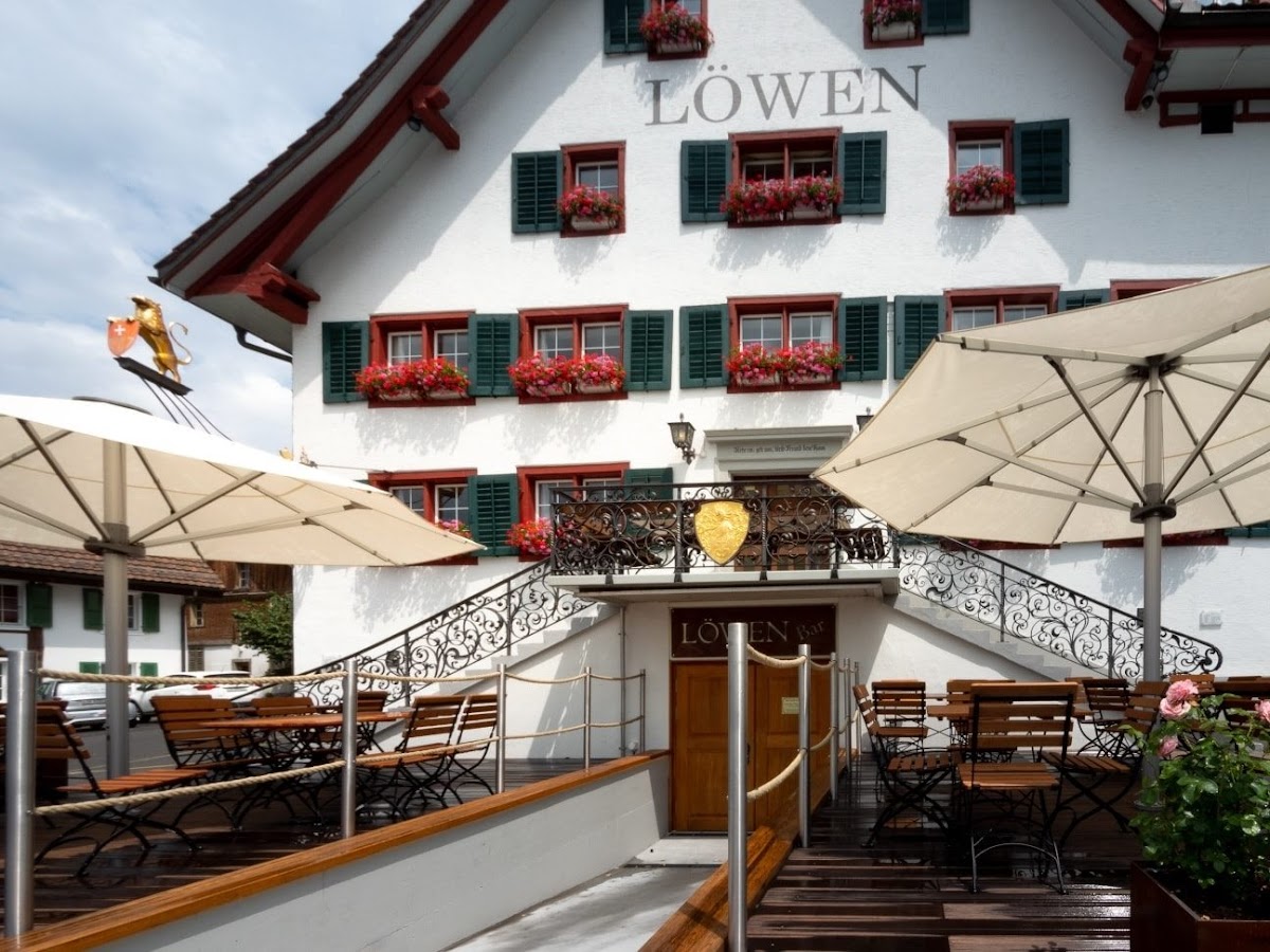 Löwen - Hausen Am Albis