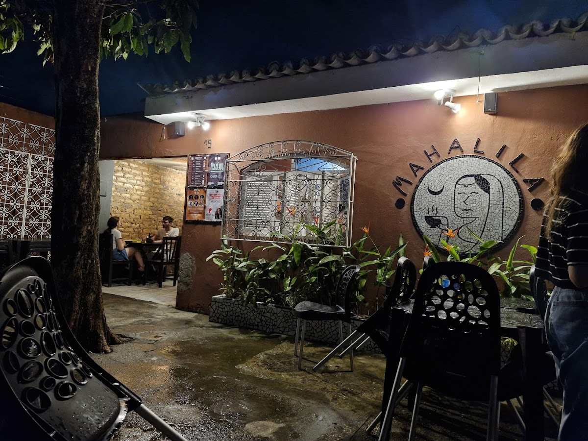 Mahalila Cafe & Livros