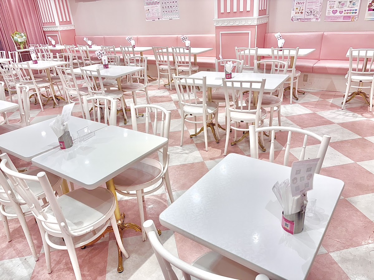 Maidcafe Maidreamin Tenjin Nishi-Dori Store