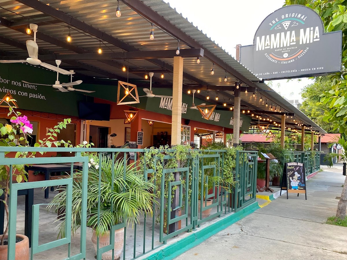 Mamma Mia Huatulco