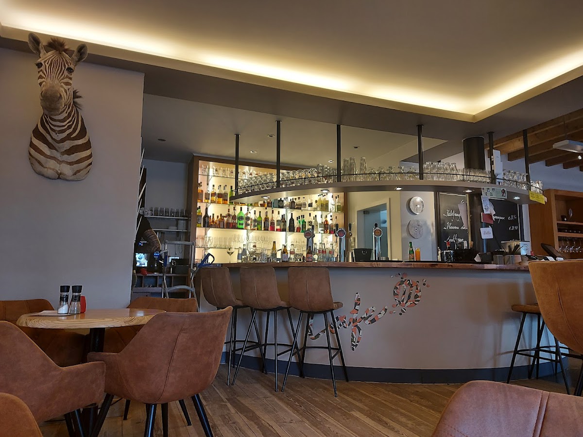 Mango Cafe