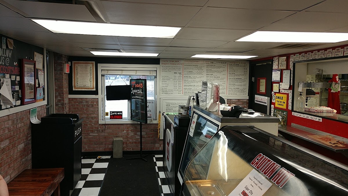 Maniaci's
