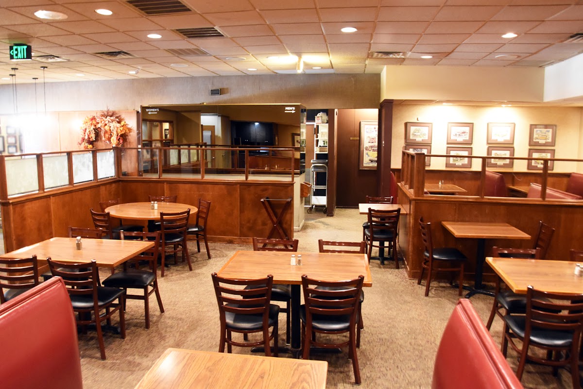 Maxie's Supper Club