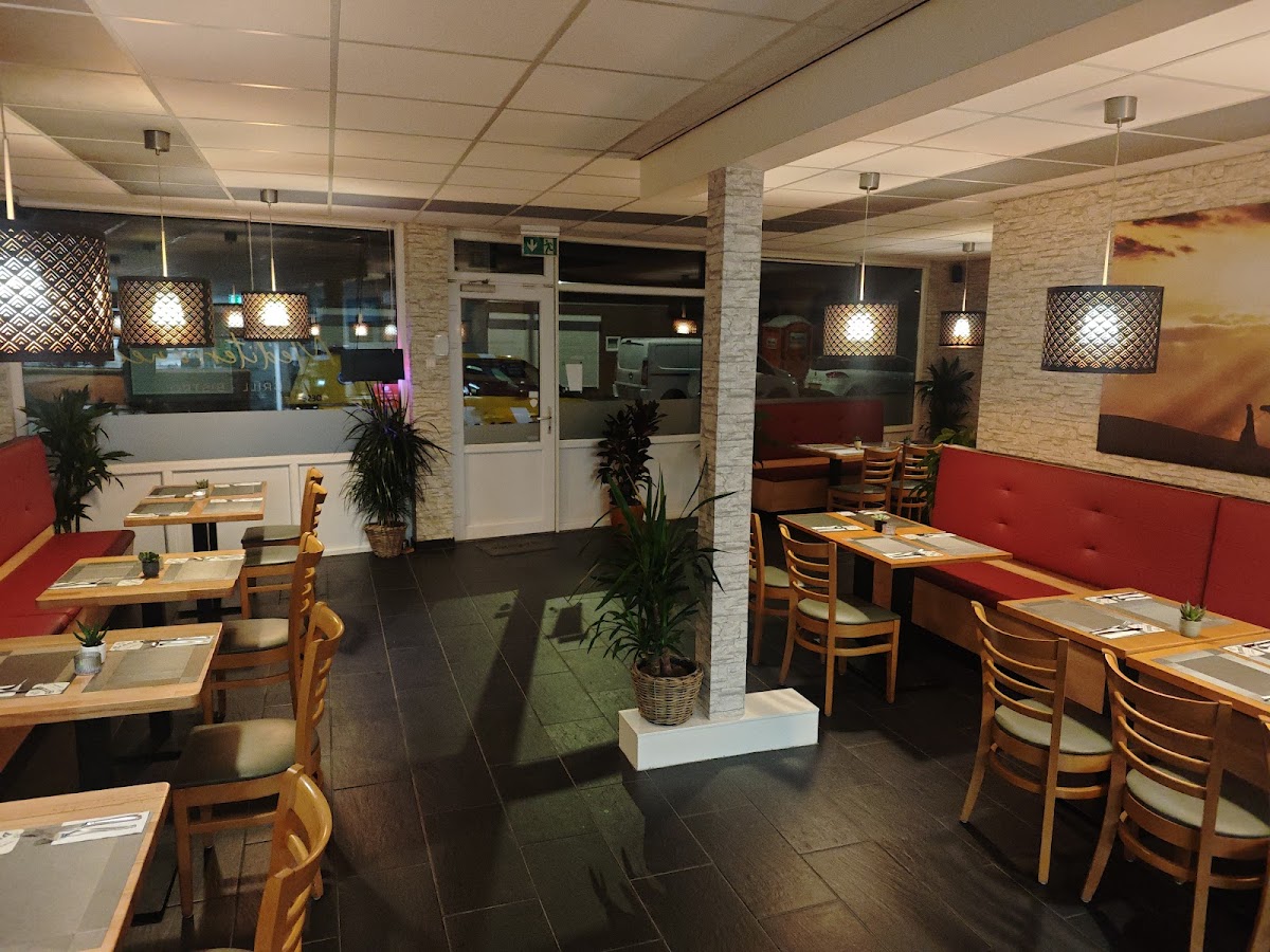 Mediterranee Grill-Bistro